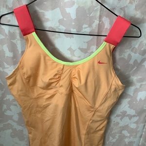 Women’s Nike tennis tops, size large
